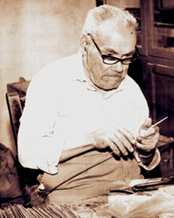 Pedro Fernndez, founder of lanterns Estvez.