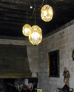 Estvezs lanterns in the Castle of Buen Amor in Topas (Salamanca).